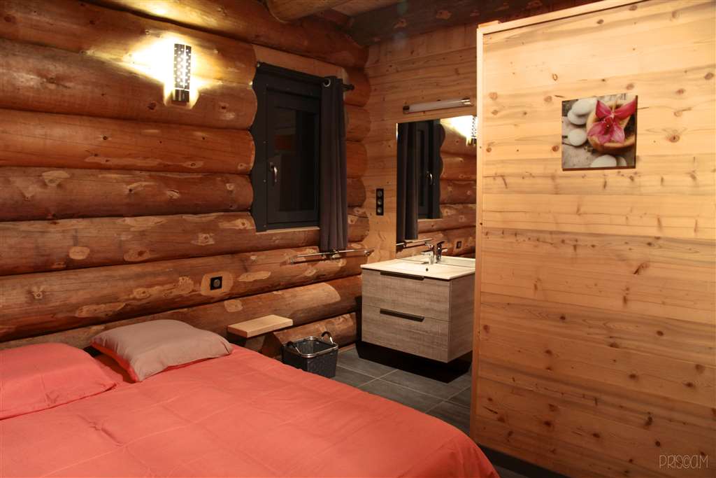 la chambre couple du rez de chaussée