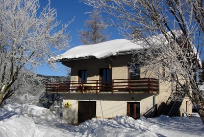 Notre maison, le Gîte est au RDC exposé Ouest