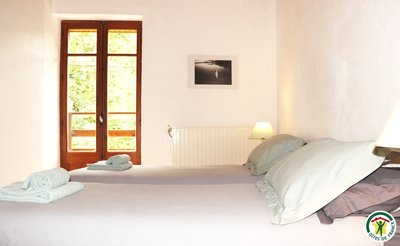 Chambre 2 : 2 lits simples ou 1 lit double (2x80 ou 1x160)