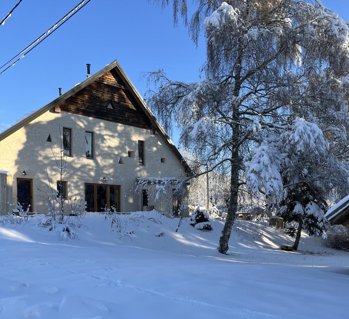 La maison en hiver