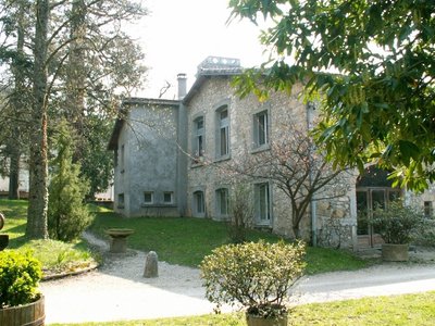 Hôtel-Restaurant du Commerce et du Parc_Peyrus