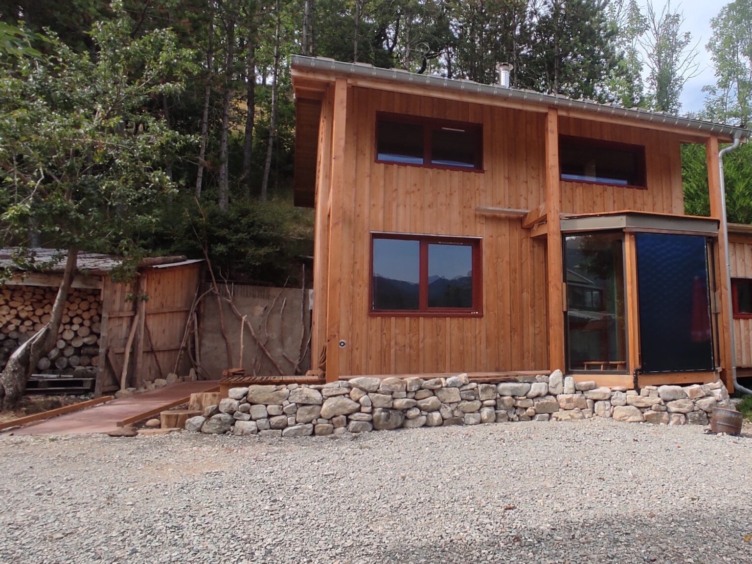 Extérieur chalet bois PMR