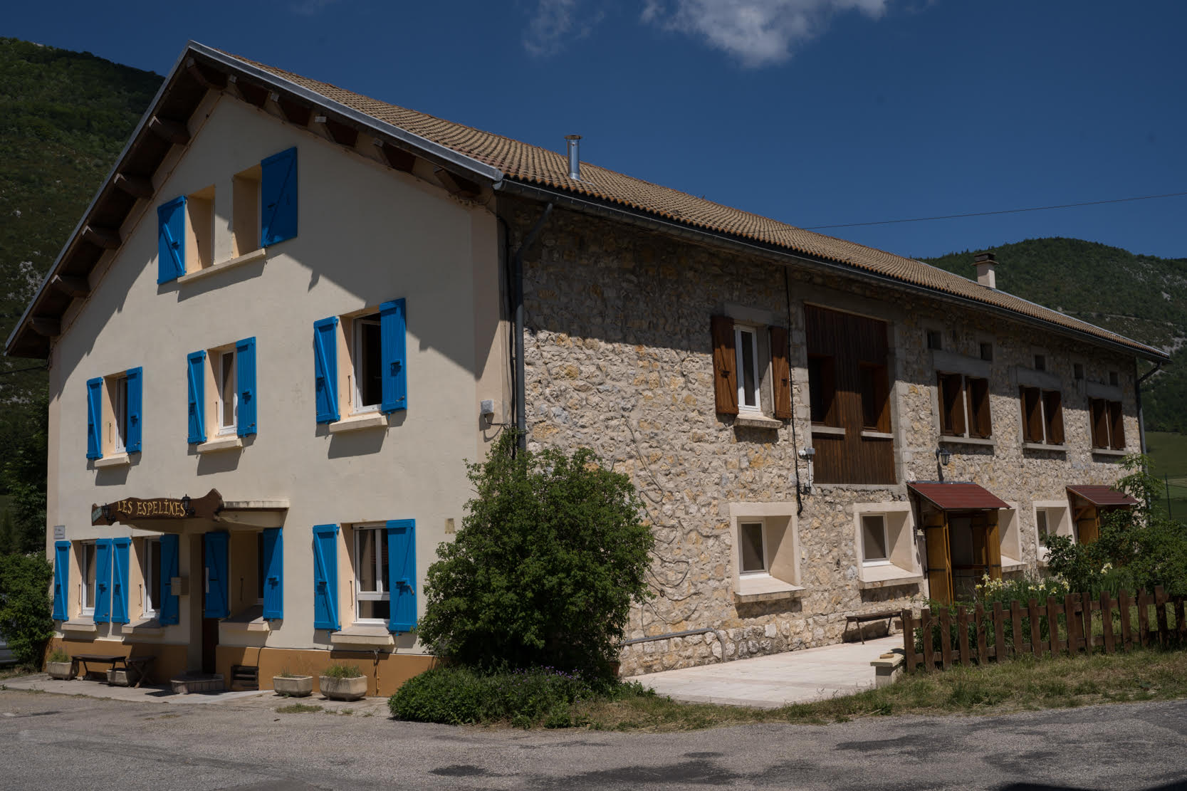 Vue d'ensemble du gîte les Espelines