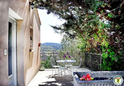 Terrasse privative au gîte