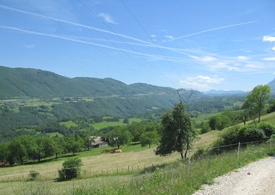 La vallée de la Gresse vue de la piste menant à l'Échaillon