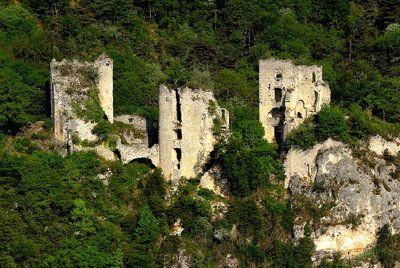 Les ruines du château de Rochechinard