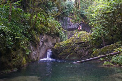 Dans les gorges de la Lyonne