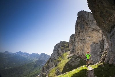 Sentier vers le Pas de la Balme