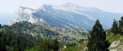 Vue sur les crêtes depuis l'abri du Moucherotte