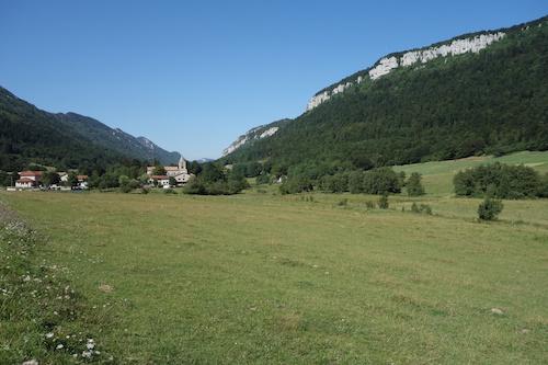 Vue sur Léoncel et son Abbaye