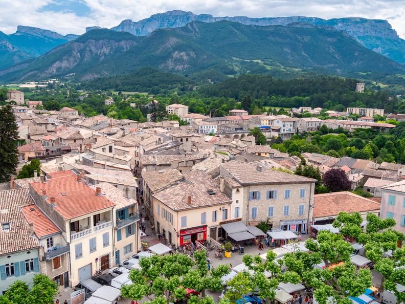 Vue sur le village de Die