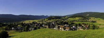 Vue sur le village de Méaudre