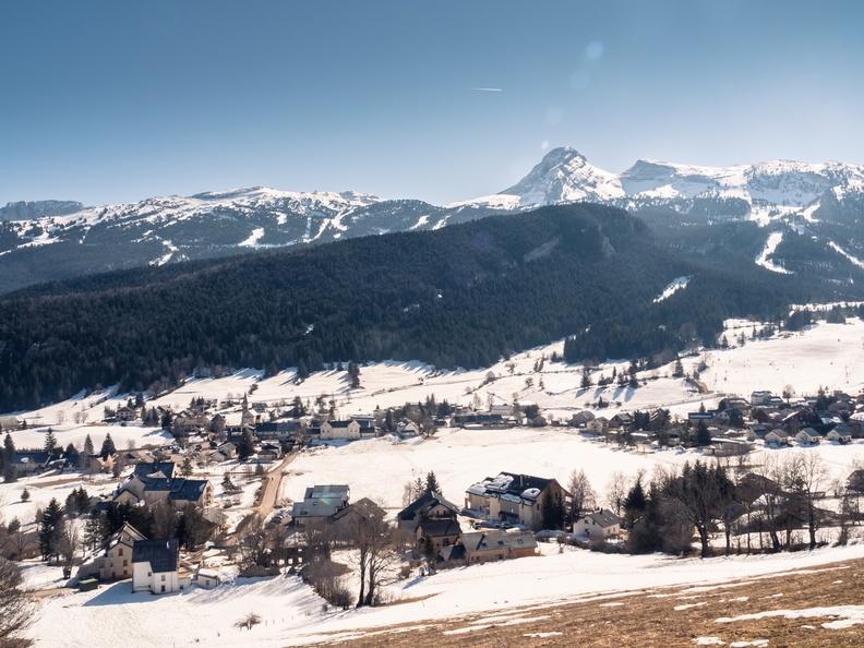 Vue sur le village de Corrençon