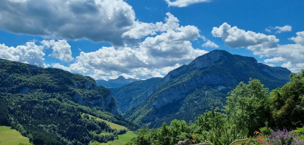 Vue depuis le hameau des Glénats