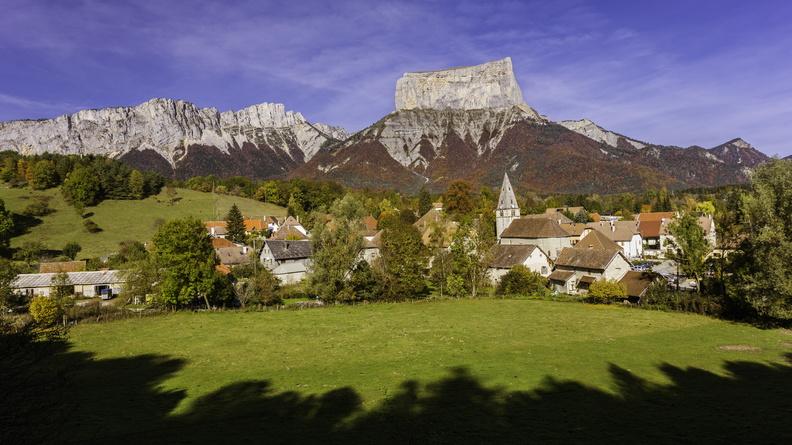 Vue sur le Mont Aiguille depuis Chichilianne