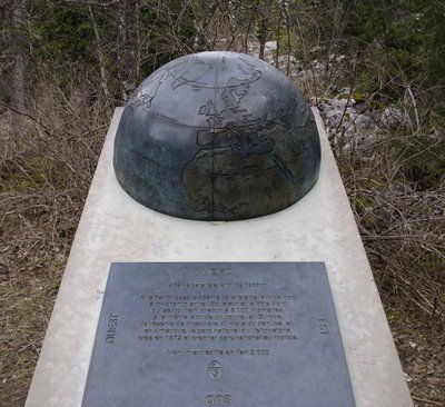 Monument du 45 ème parallèle